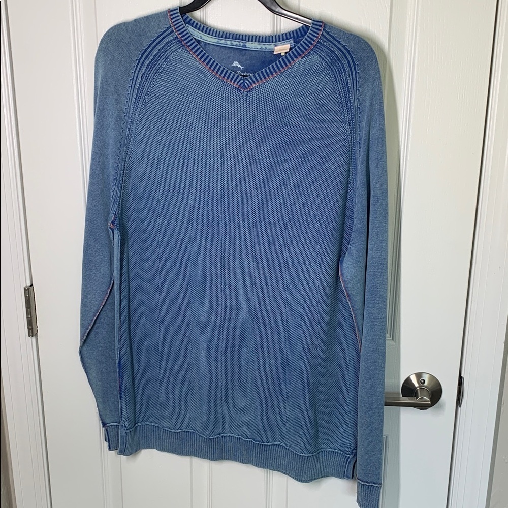 Tommy Bahama cotton v-neck distressed sweater size medium